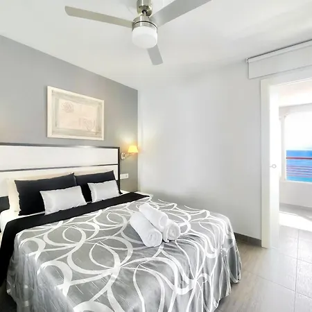 Sky 21-floor Frontline Levante Coblanca アパート ベニドルム